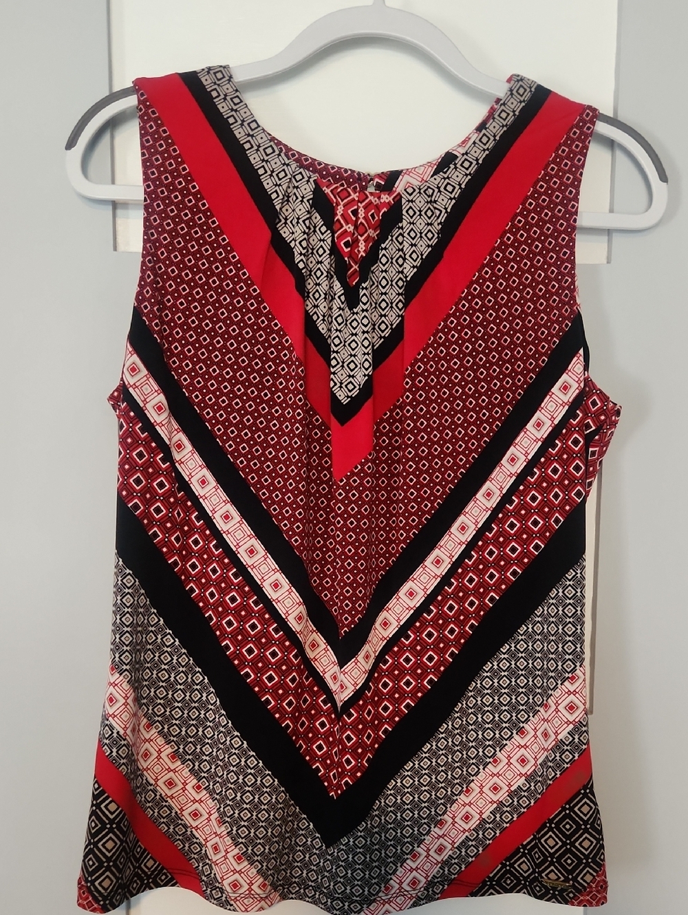 Calvin Klein Red, Black & White Geometric V-Neck Sleeveless Top